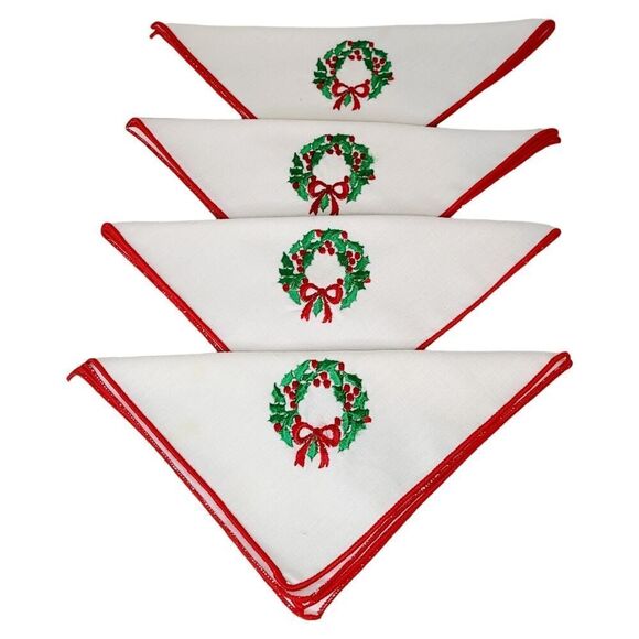 Set Of 4 Vtg Christmas Cloth White Table Napkins Embroidered Green Wreaths - Picture 1 of 5